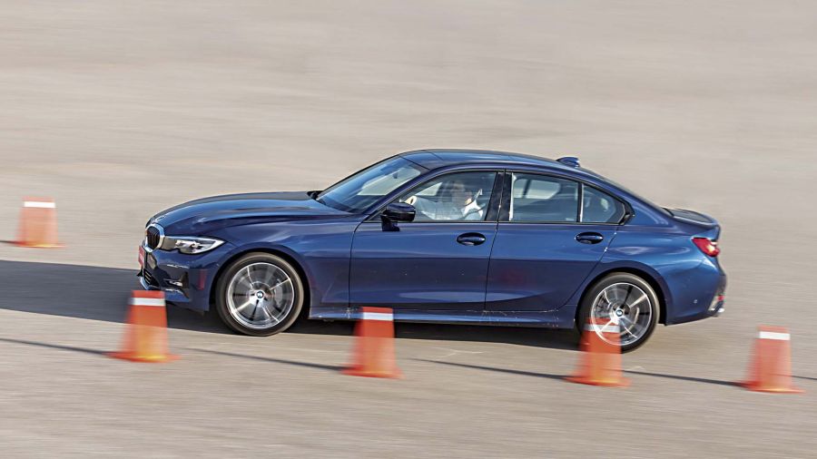 BMW 330i
