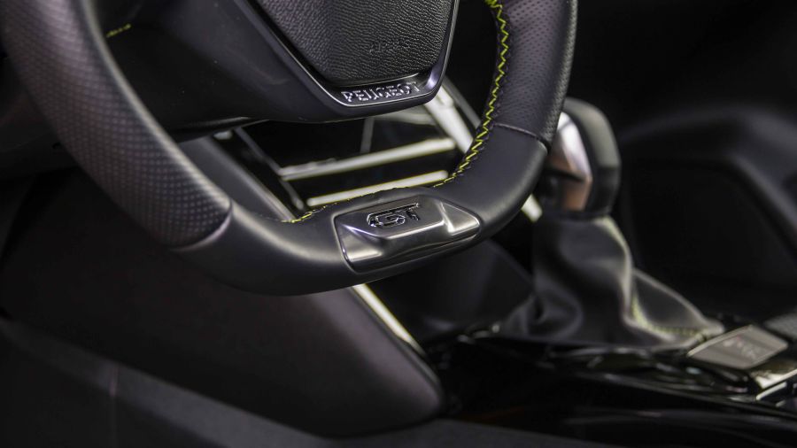 Peugeot 208 GT 1.2 Turbo