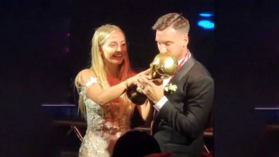Coscu y Momo Benavides presentes en el casamiento de Tagliafico