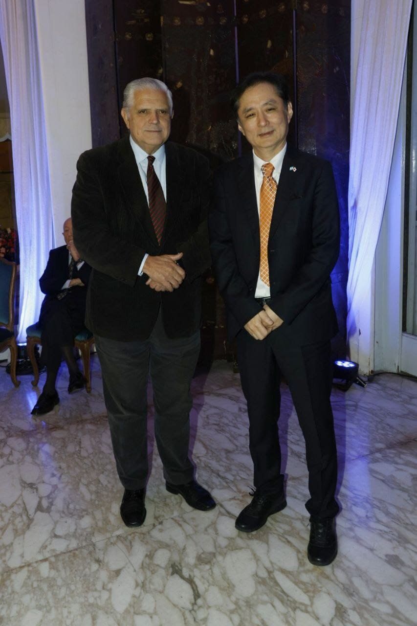 Los mejores looks de la recepción oficial en la embajada de Uruguay por el aniversario de Independencia del país vecino