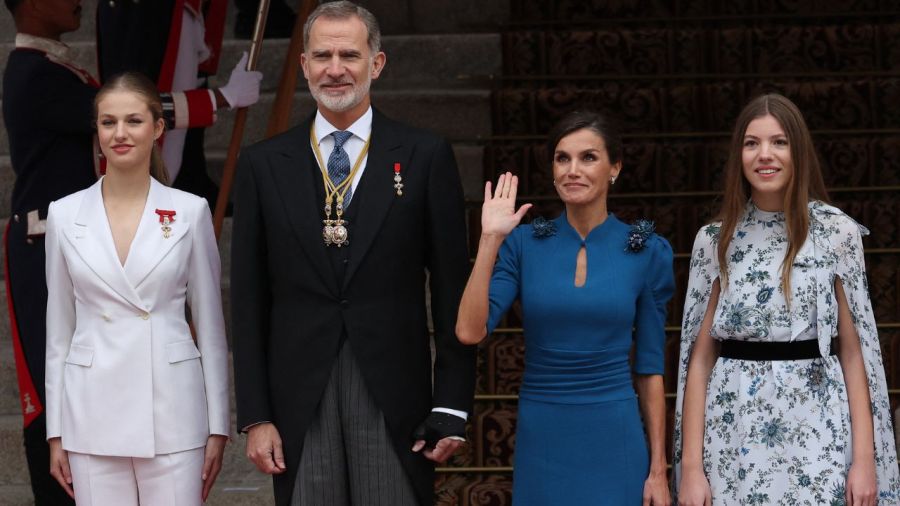 Felipe VI, Letizia Ortiz, Infanta Sofía y princesa Leonor