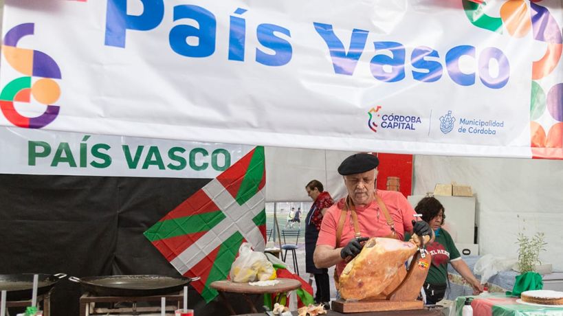 Stand País Vasco en la Fiesta de las Colectividades