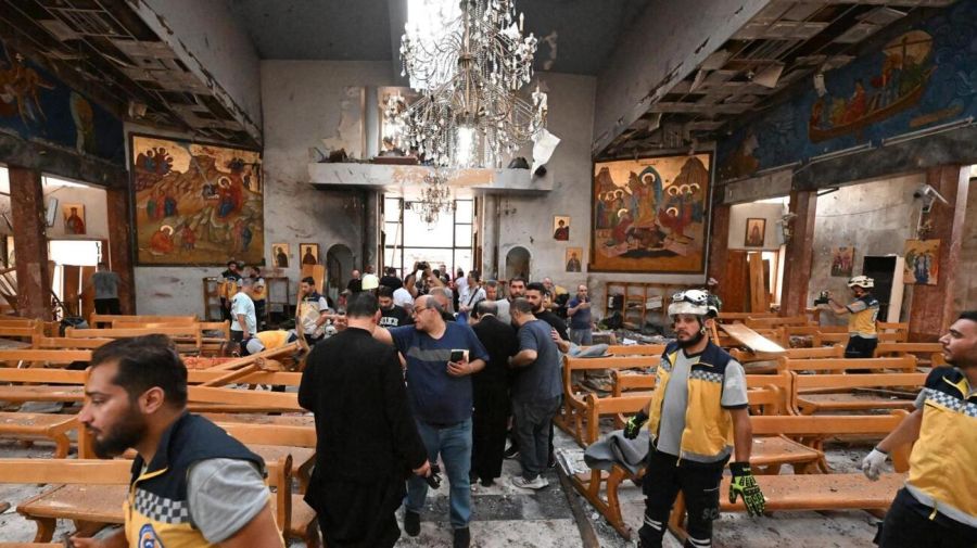 Un ataque terrorista suicida perpetrado por el Estado Islámico dejó al menos 15 muertos en Siria