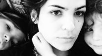 Agustina Cherri lució su gigantesca panza a días de dar a luz