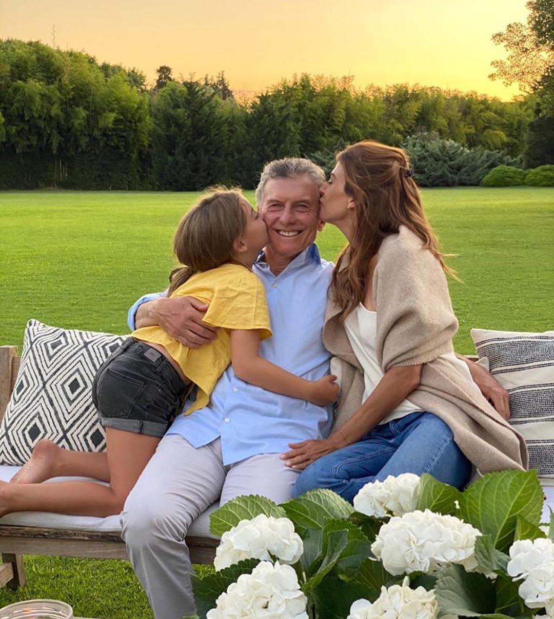 El amoroso mensaje de cumpleaños de Juliana Awada, junto con Antonia, a Mauricio Macri 
