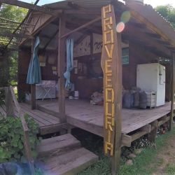Una alternativa de descanso en Villa Paranacito , Entre Ríos, está en el camping Top Maló.