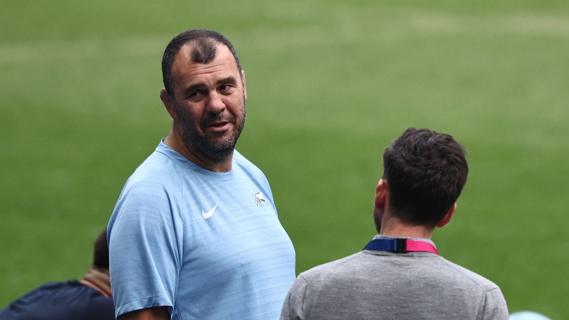 Argentina's Australian head coach Michael Cheika attends a training session at the Stade de France in Saint Denis, on October 19, 2023, on the eve of the France 2023 Rugby World Cup semi-final match between New Zealand and Argentina. 