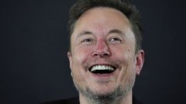 elonMuskPelicula2023