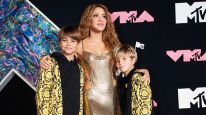 Shakira junto a Sasha y Milan Piqué