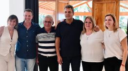 La foto que publicó Malena Galmarini, del encuentro renovador en Roque Pérez.