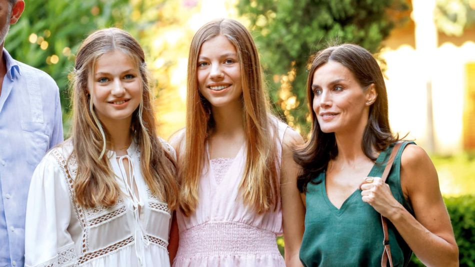 La infanta Sofía, Leonor y Letizia Ortiz