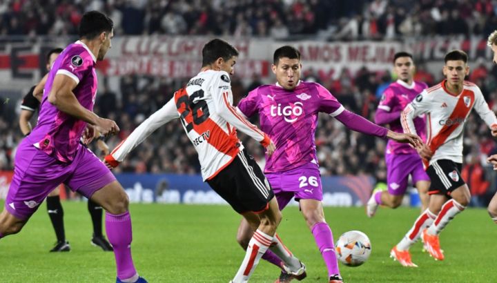 RIVER VS LIBERTAD