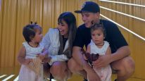 Daniela Celis, Thiago Medina y las gemelas Laia y Aime
