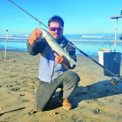 En junio anticipamos las vacaciones de invierno, cerramos una temporada de pesca y abrimos otra. También, turismo, aventura y servicios.